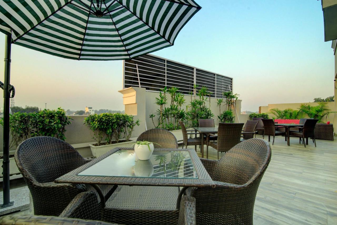 Amritara Sadka Amritsar Hotel Exterior foto